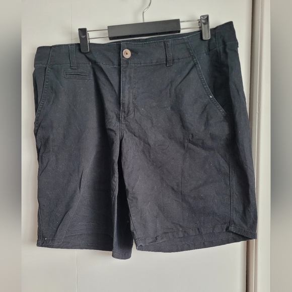 Maurices size 14 women's shorts - Picture 1 of 3